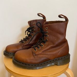 Dr Martens brown pascal boots